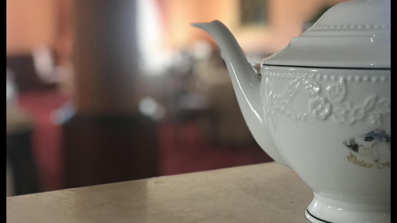 帕里斯大酒店 马尔萨拉 外观 照片 A teapot